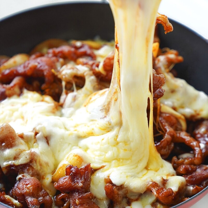 홍익상회,[Hongik Market] 직화 무뼈 닭발 220g 국내산 닭발 전자렌지 4분 OK