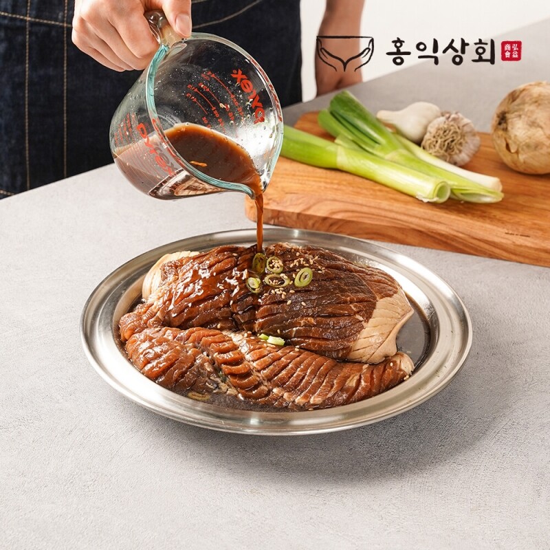 홍익상회,[Hongik Market] 홍익 흑돼지 양념구이 1kg 국내산 제주 흑돼지