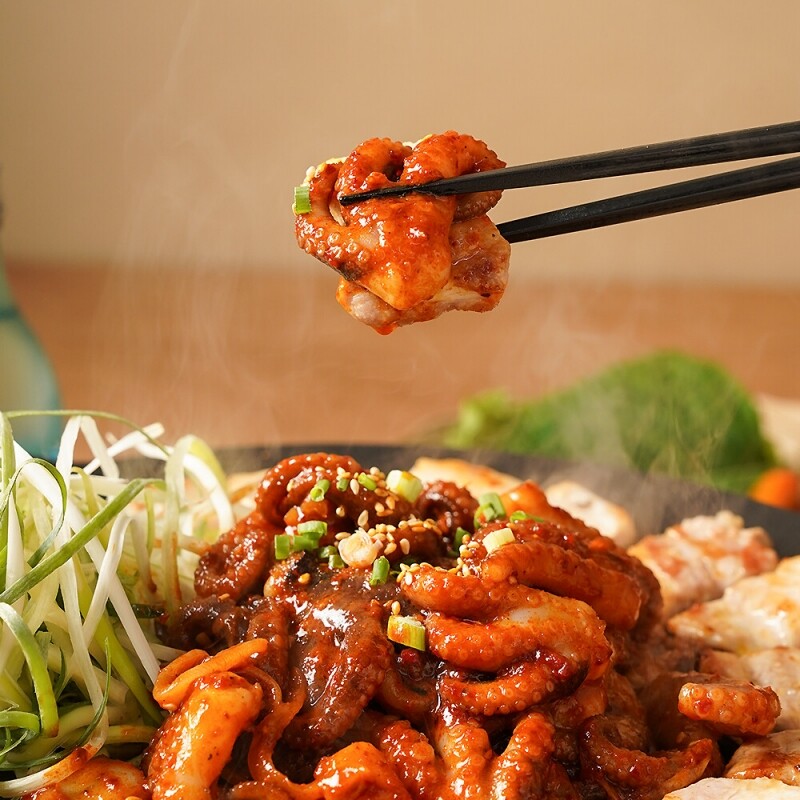 홍익상회,[Hongik Market] 팔팔쭈꾸미 500g 양념 쭈꾸미 볶음 캠핑 밀키트